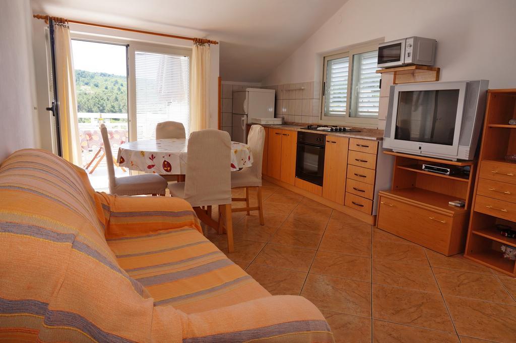 Apartments Ivona Lumbarda Kamer foto